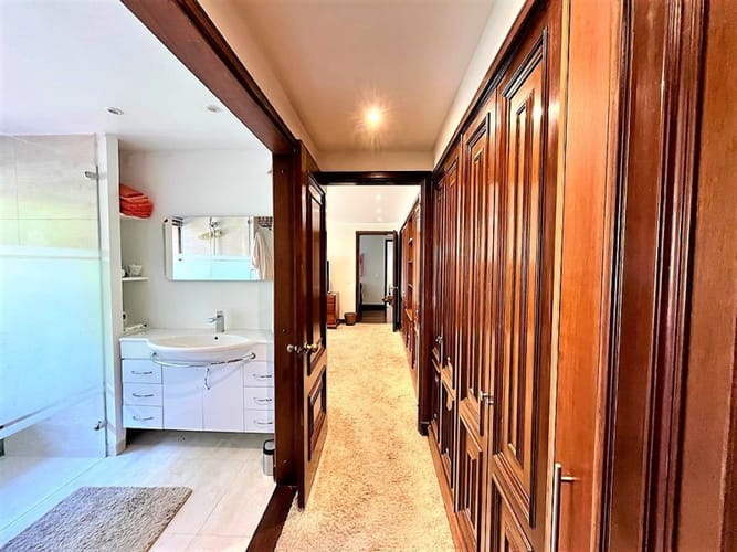Apartamento de 3 alcobas en venta en Lindaraja, Bogotá, 325 m² · foto 13 de 24