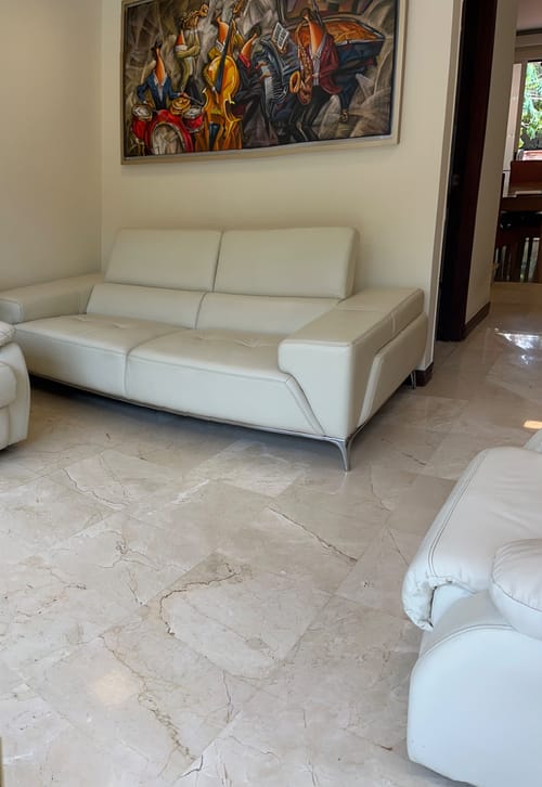 Casa de 4 alcobas en venta en Loma De Los Bernal, Medellín, 218 m² · foto 9 de 17