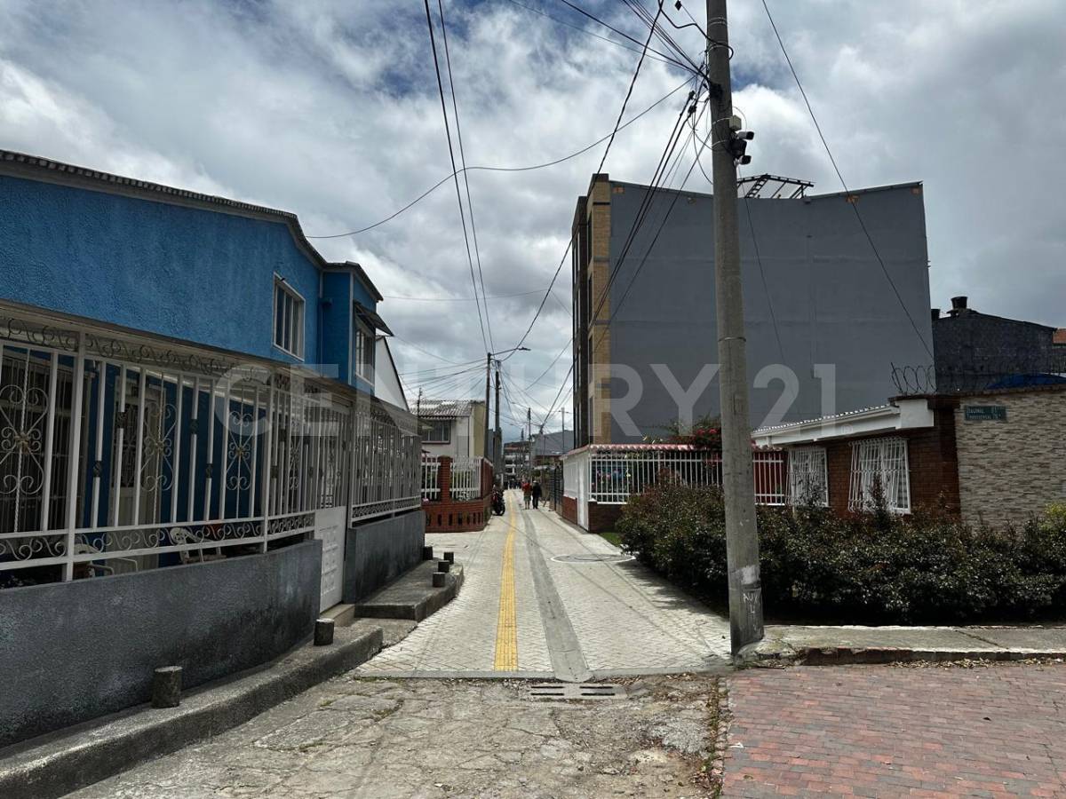 Casa en venta en Engativá, Bogotá · foto 4 de 7