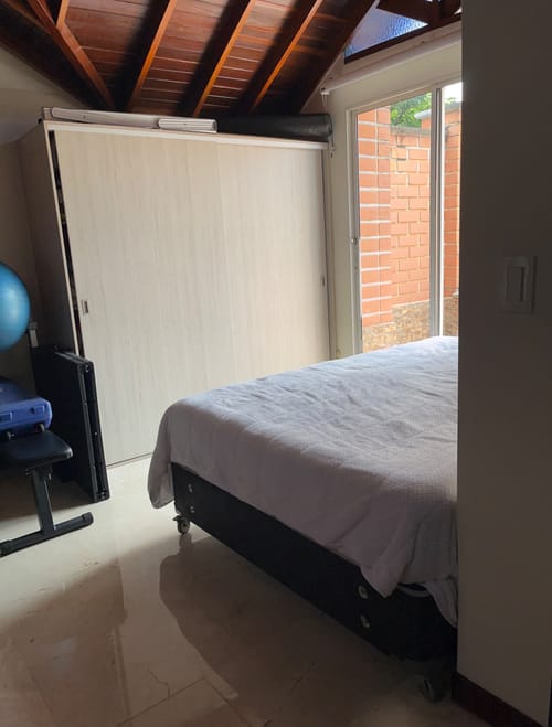 Casa de 4 alcobas en venta en Loma De Los Bernal, Medellín, 218 m² · foto 13 de 17