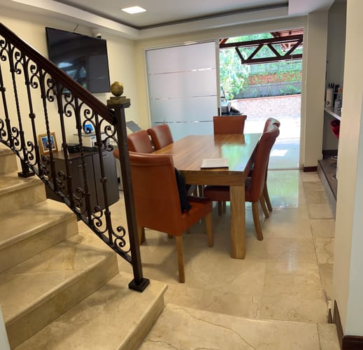 Casa de 4 alcobas en venta en Loma De Los Bernal, Medellín, 218 m² · foto 10 de 17