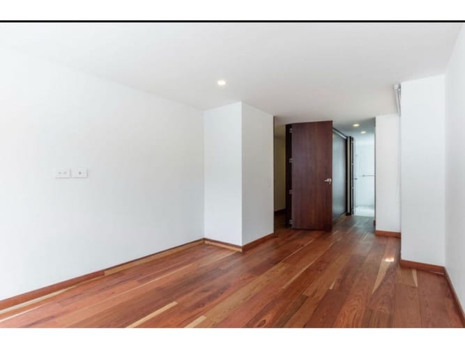 Apartaestudio en venta en La Calleja, Bogotá, 55 m² · foto 4 de 17