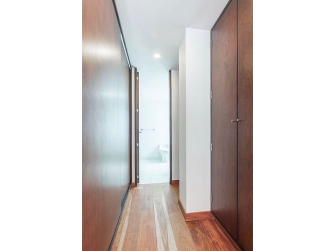 Apartaestudio en venta en La Calleja, Bogotá, 55 m² · foto 8 de 17