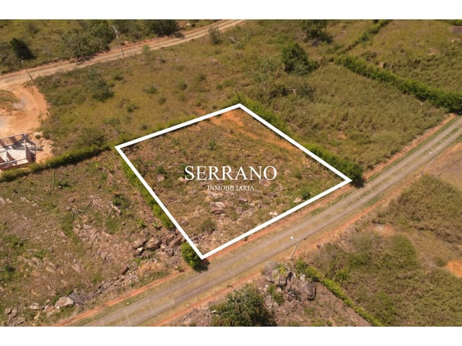 Lote en venta en Chocoita, Girón, 1000 m² · foto 2 de 12