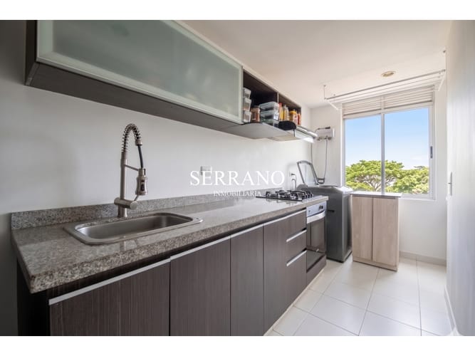 Apartamento de 3 alcobas en venta en Anillo Vial, Floridablanca, 92 m² · foto 3 de 15