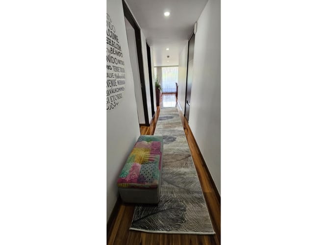 Apartamento de 4 alcobas en venta en La Felicidad, Bogotá, 148 m² · foto 3 de 22