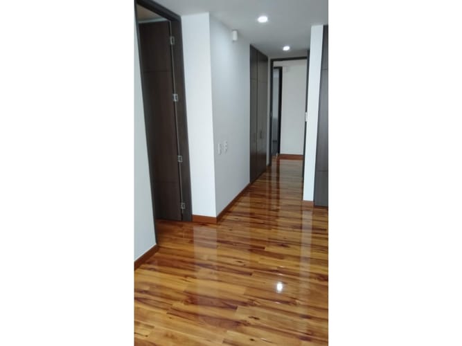 Apartamento de 4 alcobas en venta en La Felicidad, Bogotá, 148 m² · foto 11 de 22