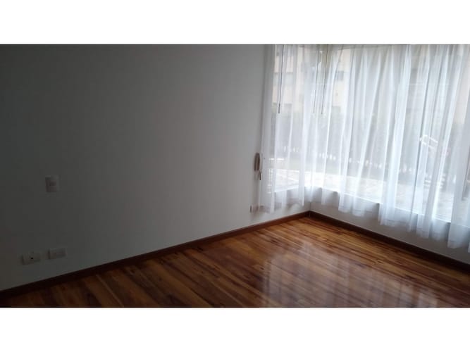 Apartamento de 4 alcobas en venta en La Felicidad, Bogotá, 148 m² · foto 14 de 22