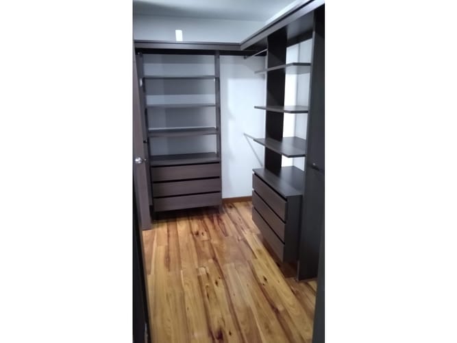 Apartamento de 4 alcobas en venta en La Felicidad, Bogotá, 148 m² · foto 16 de 22