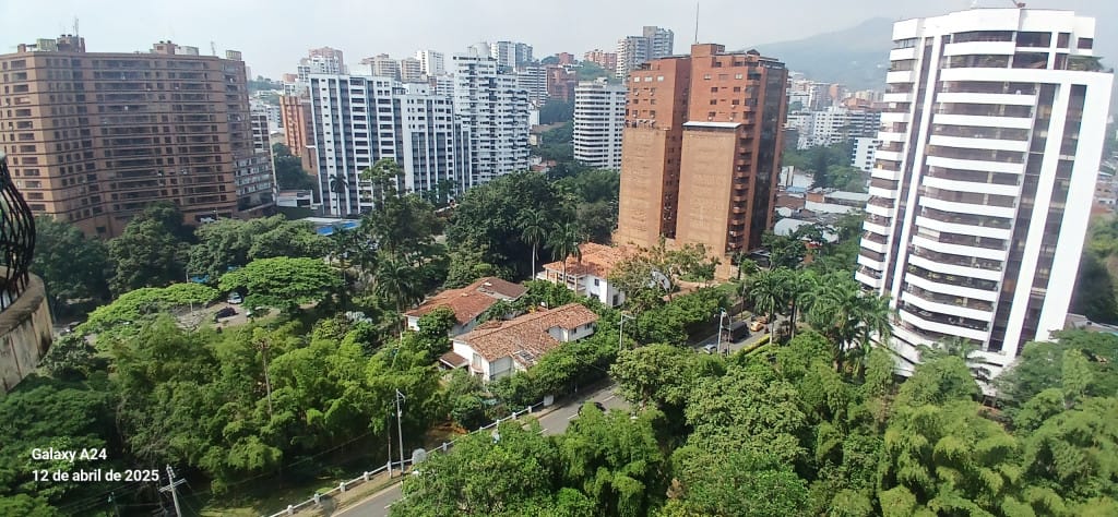 Apartamento de 4 alcobas en venta en Normandia, Cali, 269 m² · foto 8 de 24