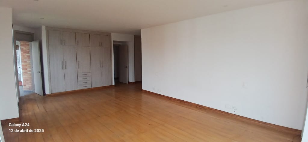 Apartamento de 4 alcobas en venta en Normandia, Cali, 269 m² · foto 12 de 24