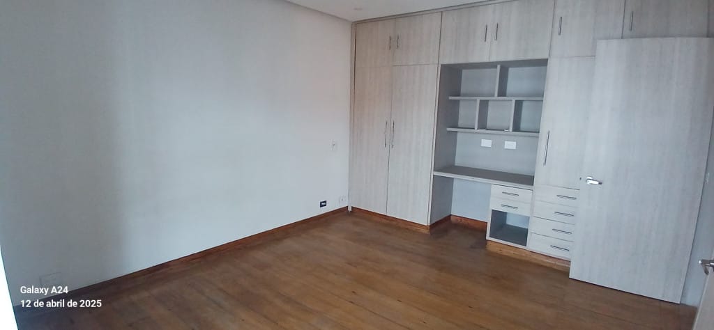 Apartamento de 4 alcobas en venta en Normandia, Cali, 269 m² · foto 16 de 24