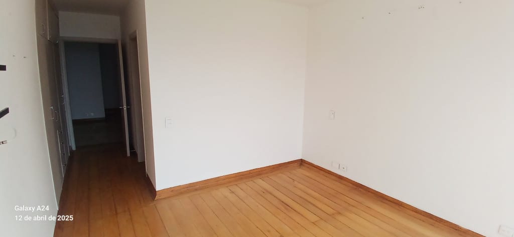 Apartamento de 4 alcobas en venta en Normandia, Cali, 269 m² · foto 19 de 24