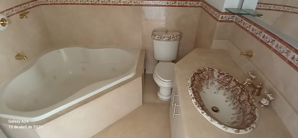 Apartamento de 4 alcobas en venta en Normandia, Cali, 269 m² · foto 20 de 24