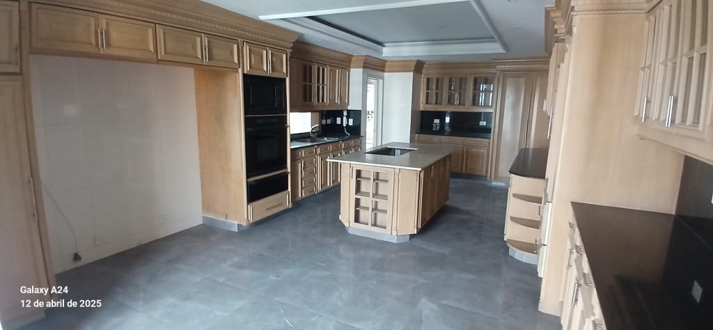 Apartamento de 4 alcobas en venta en Normandia, Cali, 269 m² · foto 21 de 24