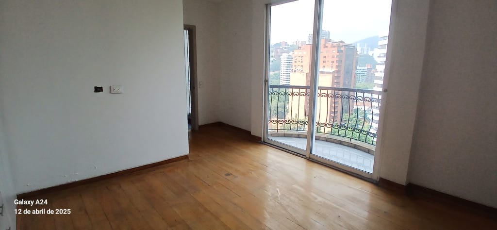 Apartamento de 4 alcobas en venta en Normandia, Cali, 269 m² · foto 24 de 24