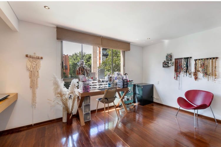 Apartamento de 4 alcobas en venta en Normandia, Cali, 226 m² · foto 12 de 19