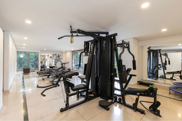 Apartamento de 4 alcobas en venta en Normandia, Cali, 226 m² · foto 15 de 19