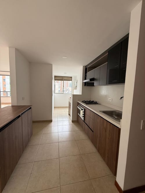 Apartamento de 3 alcobas en venta en El Poblado, Medellín, 98 m² · foto 1 de 9