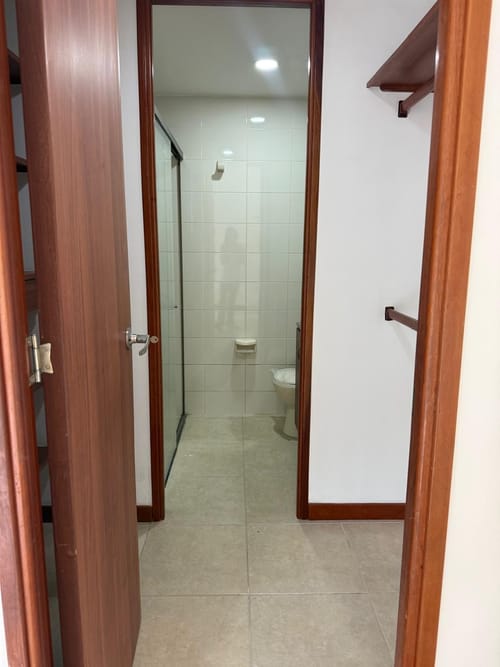 Apartamento de 3 alcobas en venta en El Poblado, Medellín, 98 m² · foto 7 de 9