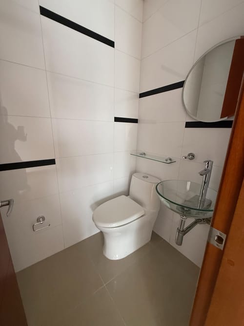 Apartamento de 3 alcobas en venta en Los Naranjos, Medellín, 200 m² · foto 4 de 15