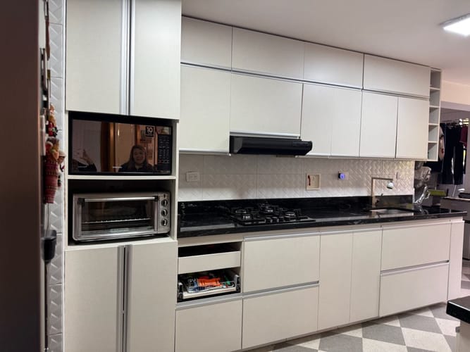 Apartamento de 3 alcobas en venta en Los Naranjos, Medellín, 165 m² · foto 4 de 19