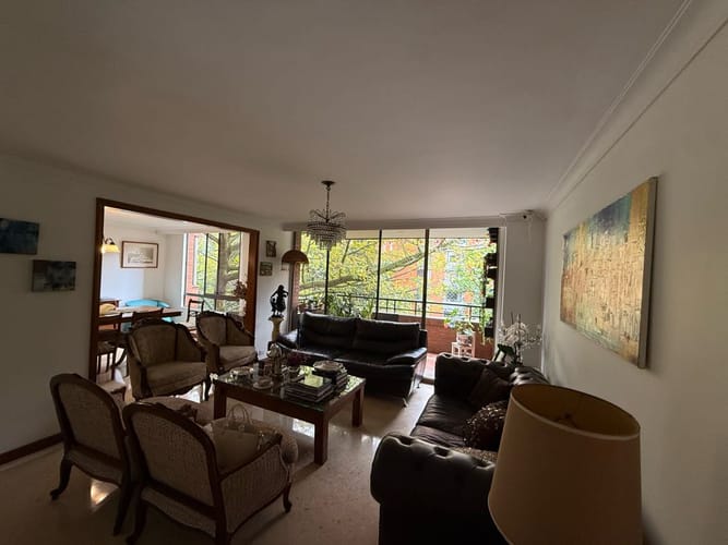 Apartamento de 3 alcobas en venta en Los Naranjos, Medellín, 165 m² · foto 6 de 19