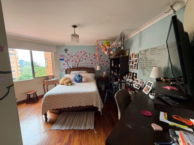 Apartamento de 3 alcobas en venta en Los Naranjos, Medellín, 165 m² · foto 12 de 19