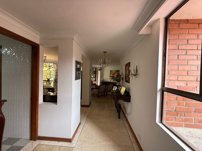 Apartamento de 3 alcobas en venta en Los Naranjos, Medellín, 165 m² · foto 15 de 19