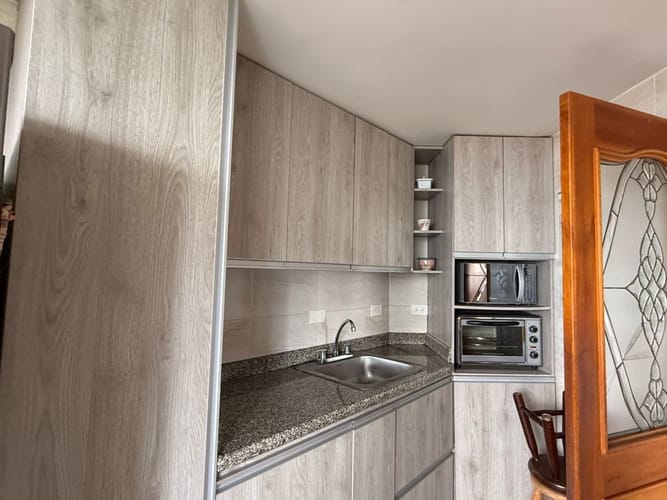 Apartamento de 3 alcobas en venta en Los Naranjos, Medellín, 139 m² · foto 5 de 15