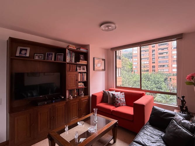 Apartamento de 3 alcobas en venta en Los Naranjos, Medellín, 139 m² · foto 8 de 15