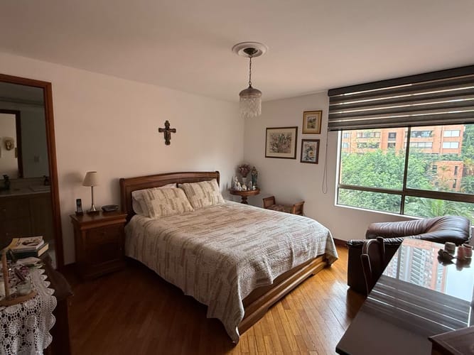 Apartamento de 3 alcobas en venta en Los Naranjos, Medellín, 139 m² · foto 11 de 15