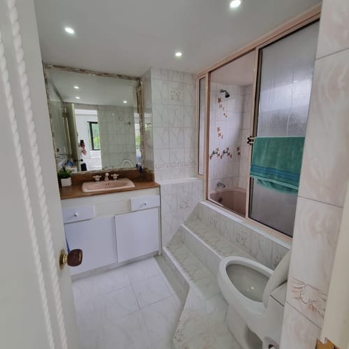 Apartamento de 4 alcobas en venta en El Poblado, Medellín, 156 m² · foto 9 de 15