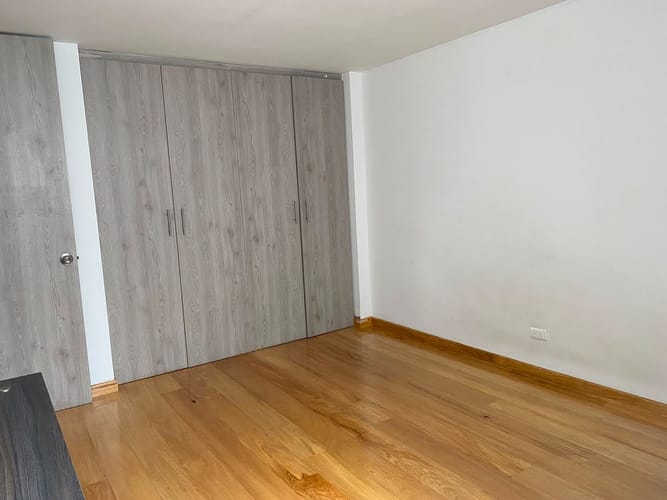Apartamento de 2 alcobas en venta en La Asuncion, Bogotá, 172 m² · foto 3 de 6