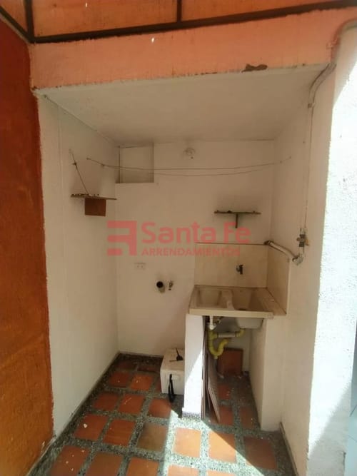 Casa de 3 alcobas en venta en Robledo, Medellín, 73 m² · foto 5 de 10