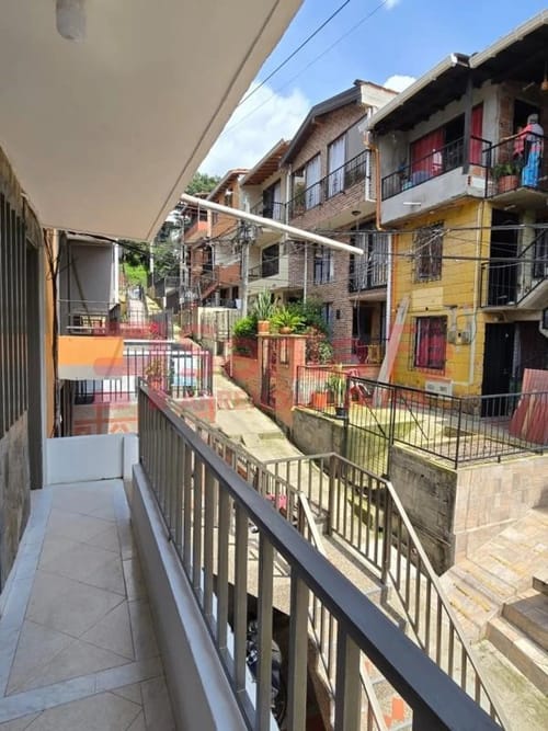 Casa de 2 alcobas en venta en Robledo, Medellín, 62 m² · foto 6 de 10