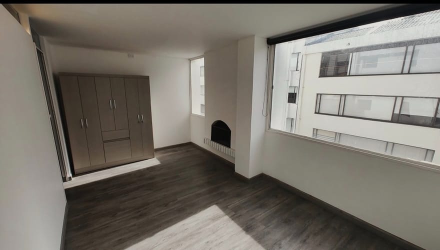 Apartamento de 3 alcobas en arriendo en Santa Barbara, Bogotá, 80 m² · foto 3 de 7