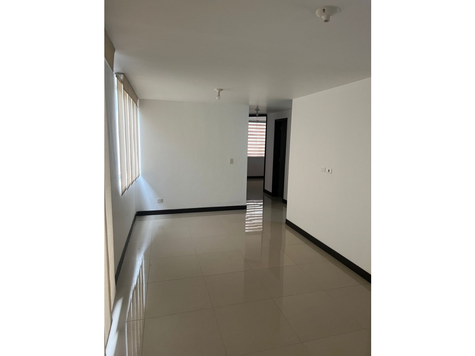 Apartamento en venta en El Progreso, Medellín · foto 3 de 24