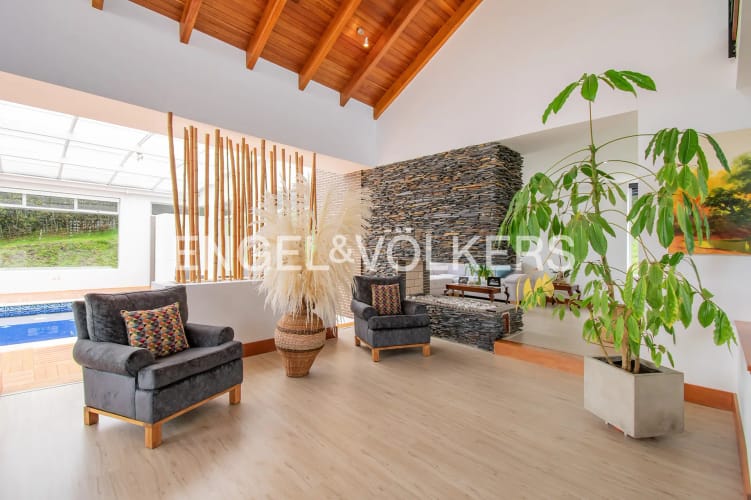 Casa de 3 alcobas en venta en Yerbabuena, Chía, 400 m² · foto 2 de 20