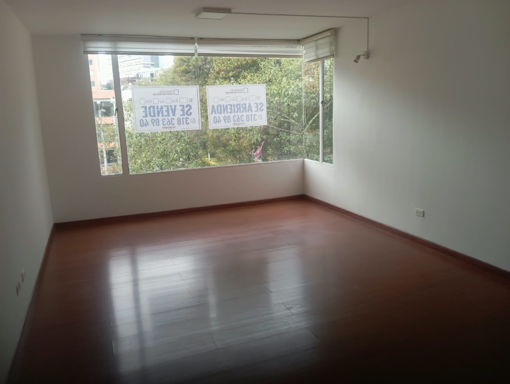 Apartamento en venta en Bella Suiza, Bogotá · foto 2 de 23