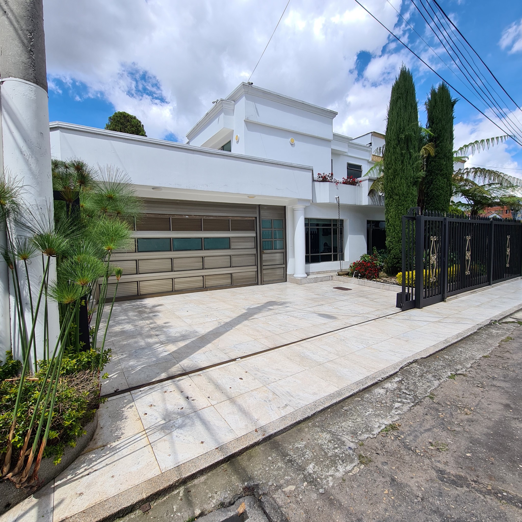 Casa en venta en Alhambra, Bogotá · foto 4 de 20