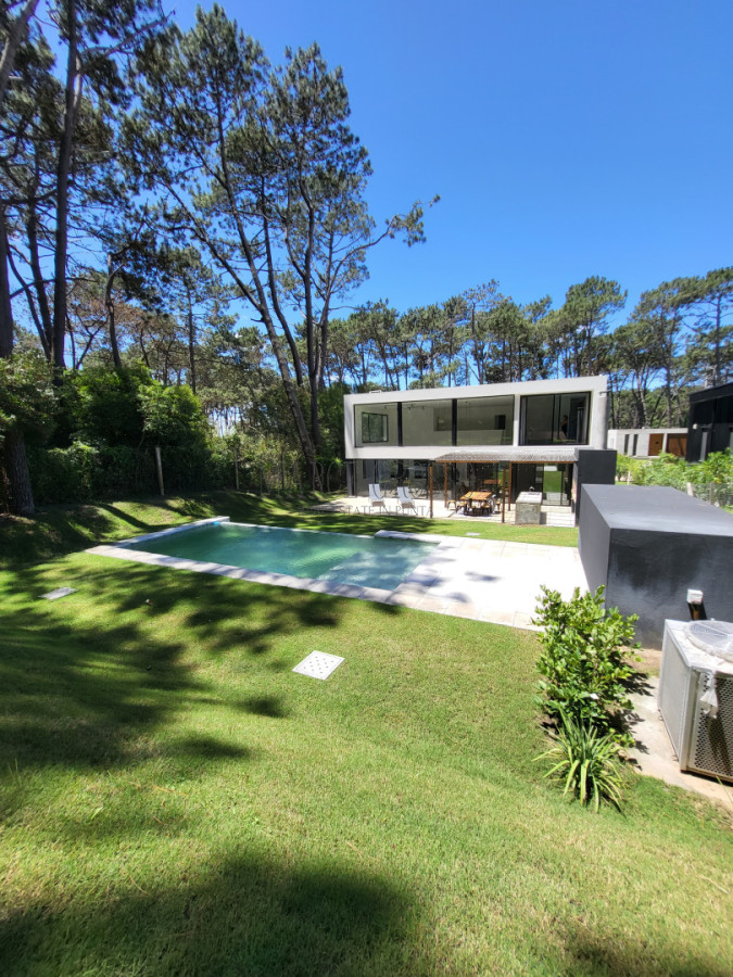 Playa Brava - Casa 4 dormitorios en barrio privado, Rincón del Indio · Foto 12