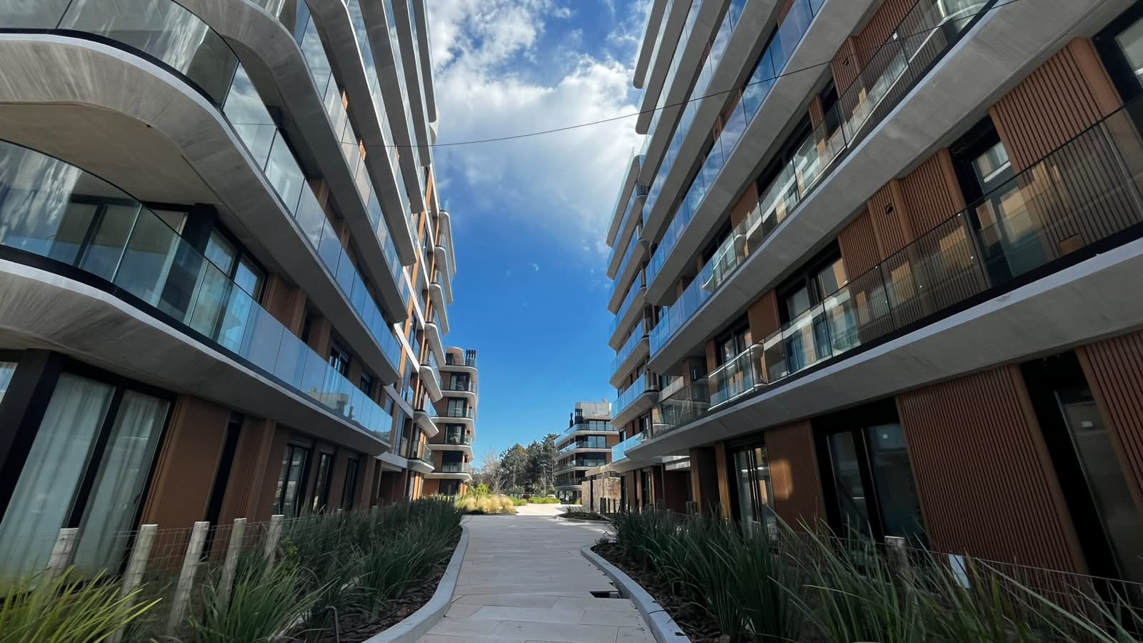 A ESTRENAR APARTAMENTO FRENTE AL MAR, CON GARAGE EN SUBSUELO · Foto 3