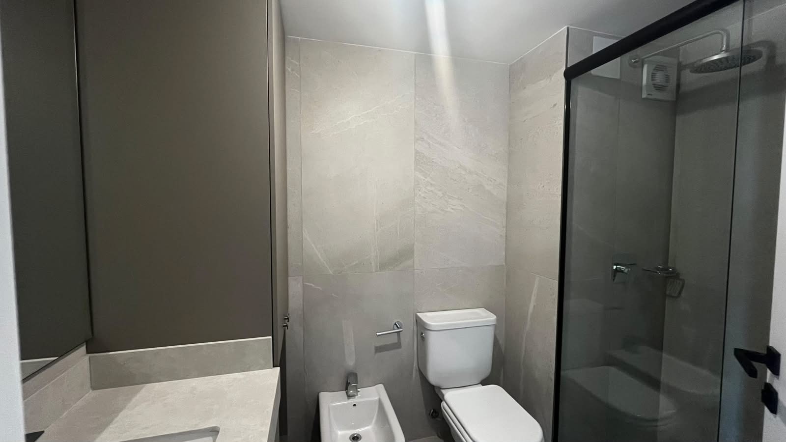 A ESTRENAR APARTAMENTO FRENTE AL MAR, CON GARAGE EN SUBSUELO · Foto 8