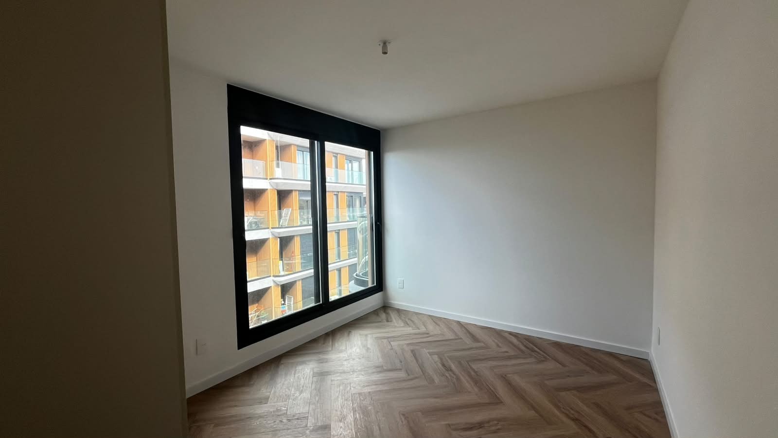 A ESTRENAR APARTAMENTO FRENTE AL MAR, CON GARAGE EN SUBSUELO · Foto 9