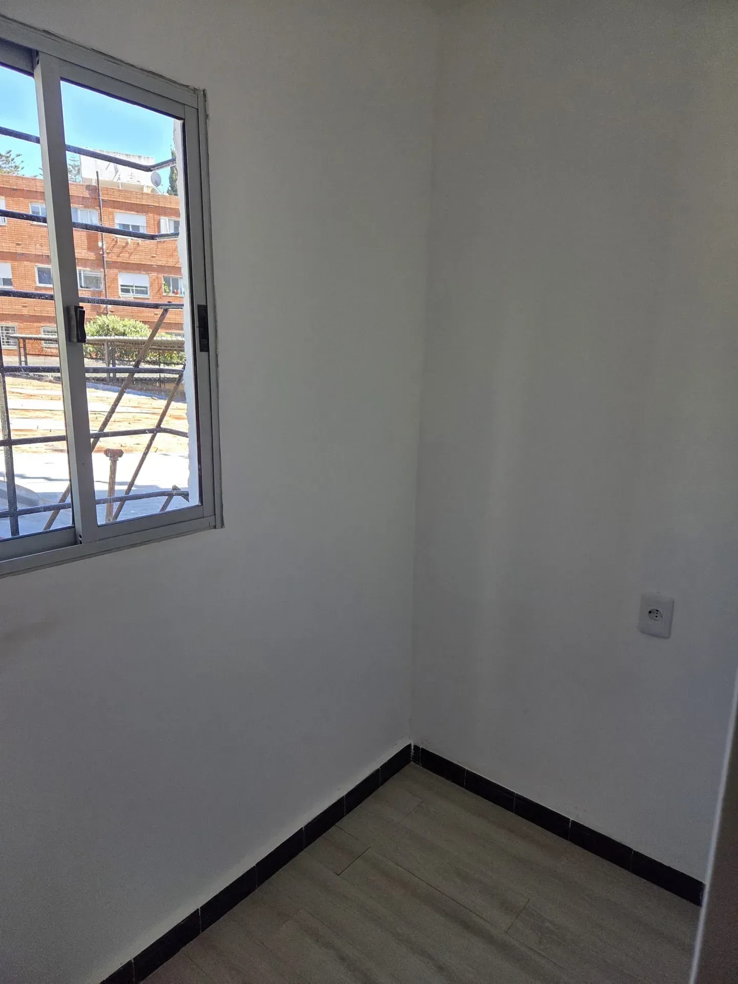 Alquiler apartamento 3 dormitorios balcón y cochera sin gc en La Blanqueada · Foto 9