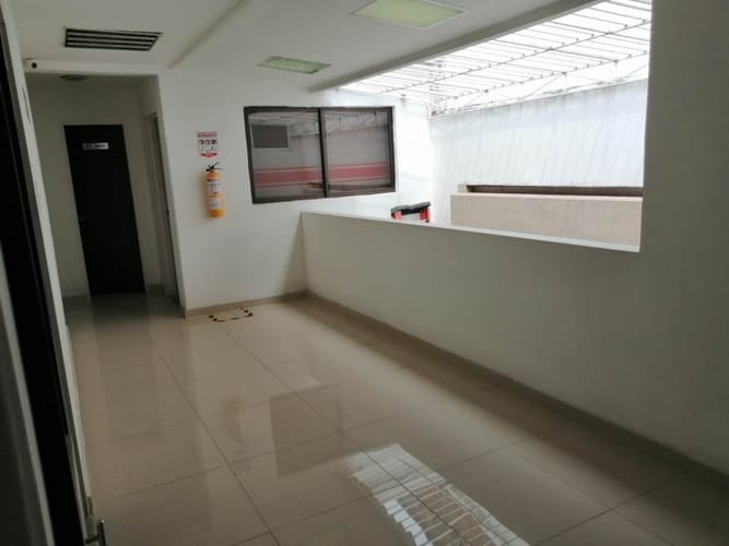 Oficina en venta en San Vicente, Cali, 301 m² · foto 2 de 20