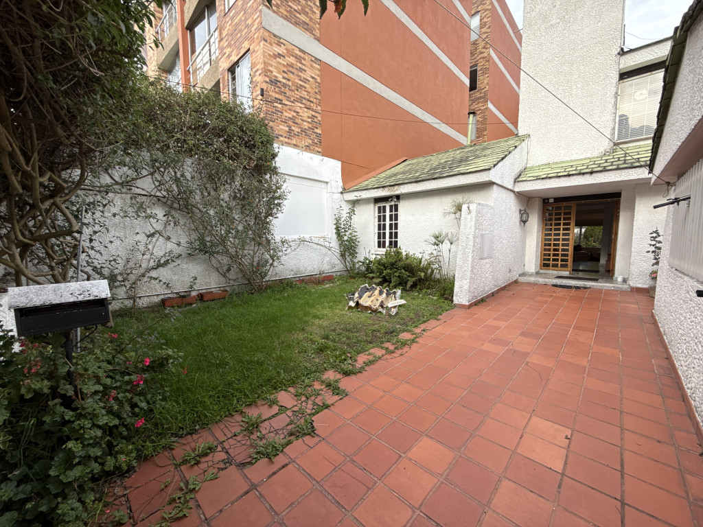 Casa en venta en Cedritos, Bogotá · foto 3 de 15