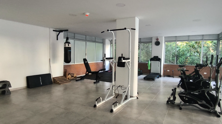 Apartamento de 3 alcobas en venta en Cr. Los Arroyuelos, Ibagué, 60 m² · foto 14 de 19