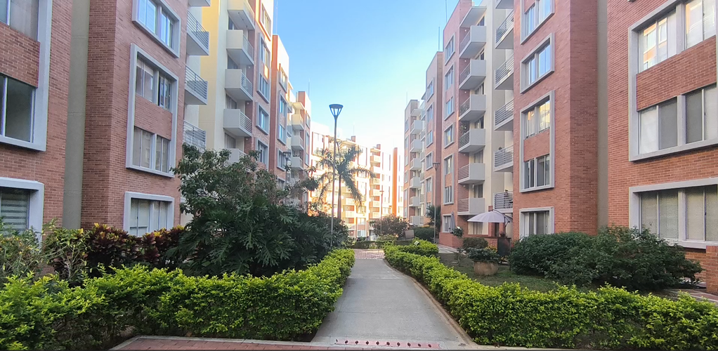 Apartamento de 3 alcobas en venta en Cr. Los Arroyuelos, Ibagué, 60 m² · foto 15 de 19